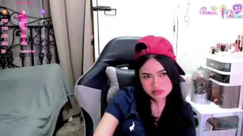 Snapshot of sweet_sirenxx chatting on July 10, 2026, 5:59 pm Leah online show from July 10, 2026, 5:59 pm