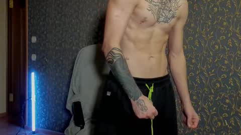 sweet_smith8 online show from January 12, 2026, 1:33 am