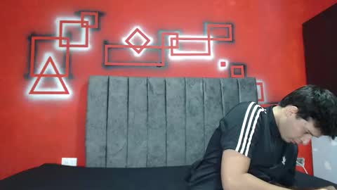 sweet_sofi20 online show from October 26, 2025, 1:28 pm