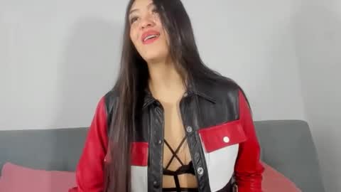 sweet_sophie_7 online show from January 13, 2025, 3:58 pm