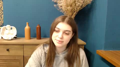 Snapshot of sweet_sugaaar chatting on March 3, 2025, 7:32 am Rebecca online show from March 3, 2025, 7:32 am