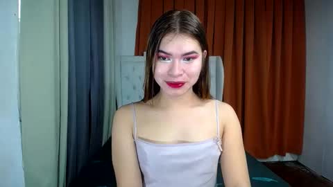 sweet_trexie online show from June 3, 2026, 2:03 am