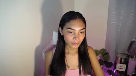 Snapshot of sweet_trishaxx chatting on November 9, 2025, 10:52 pm Trisha online show from November 9, 2025, 10:52 pm