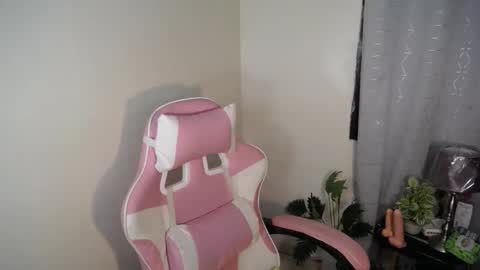 Snapshot of sweet_trishaxx chatting on December 5, 2025, 5:49 am Trisha online show from December 5, 2025, 5:49 am