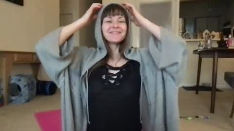 Heidi Brenner - Please check bio for schedule  FAQ online show from May 21, 2026, 11:06 am