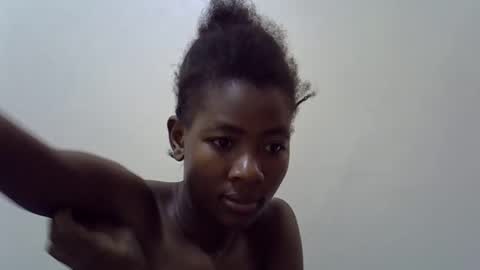 Snapshot of sweet_vee1 chatting on March 26, 2026, 11:49 am Princess vee online show from March 26, 2026, 11:49 am