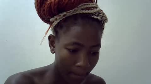 Snapshot of sweet_vee1 chatting on April 3, 2026, 9:29 am Princess vee online show from April 3, 2026, 9:29 am