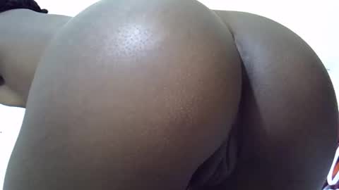 Snapshot of sweet_vee1 chatting on April 18, 2026, 11:05 pm Princess vee online show from April 18, 2026, 11:05 pm