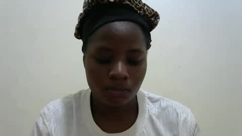 Snapshot of sweet_veebouset chatting on May 26, 2026, 2:51 am sweet_veebouset online show from May 26, 2026, 2:51 am