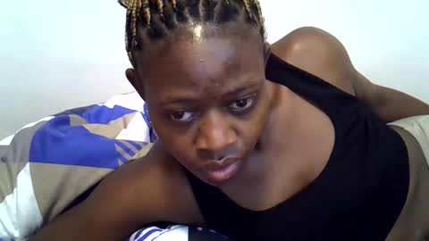 Snapshot of sweet_zarah chatting on January 18, 2026, 4:49 am sweet_zarah online show from January 18, 2026, 4:49 am