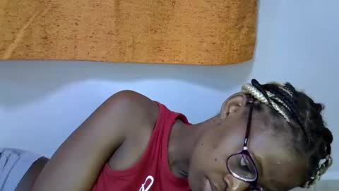 Snapshot of sweet_zarah chatting on February 16, 2026, 7:59 am sweet_zarah online show from February 16, 2026, 7:59 am