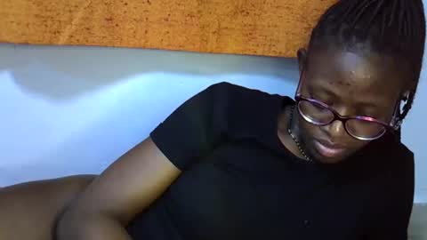 Snapshot of sweet_zarah chatting on March 24, 2026, 5:07 pm sweet_zarah online show from March 24, 2026, 5:07 pm