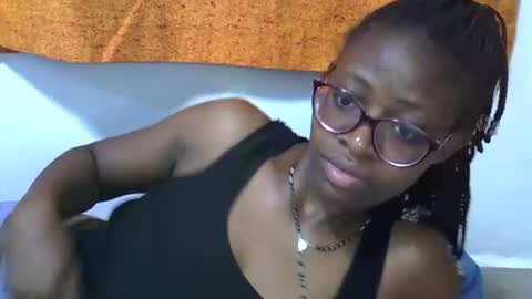 Snapshot of sweet_zarah chatting on March 26, 2026, 8:53 am sweet_zarah online show from March 26, 2026, 8:53 am