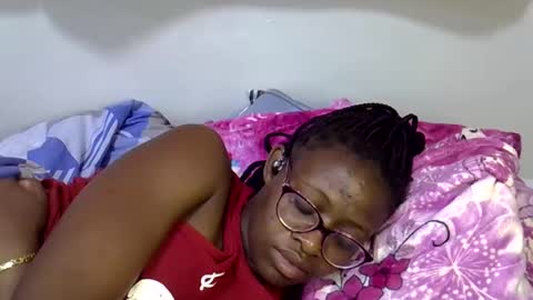 Snapshot of sweet_zarah chatting on March 27, 2026, 2:28 am sweet_zarah online show from March 27, 2026, 2:28 am