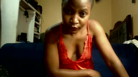 Snapshot of sweet_zella chatting on July 6, 2026, 4:42 pm zellate online show from July 6, 2026, 4:42 pm