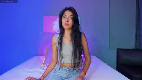 Snapshot of sweetaliss26 chatting on February 4, 2026, 10:15 pm Aliss online show from February 4, 2026, 10:15 pm