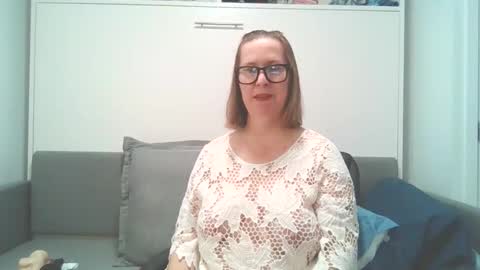 sweetandnaughty123 online show from January 14, 2026, 8:25 pm