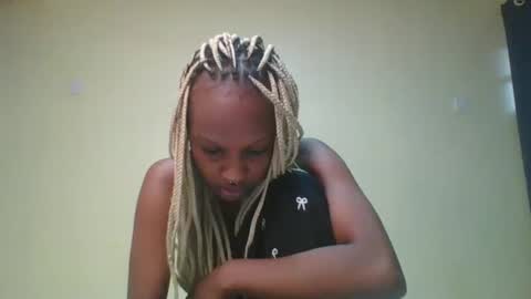 Snapshot of sweetberry30 chatting on January 14, 2025, 11:20 am sweetberry30 online show from January 14, 2025, 11:20 am