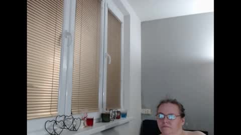 Snapshot of sweetboobs85h chatting on February 5, 2025, 6:15 pm Sweetboobs85h online show from February 5, 2025, 6:15 pm