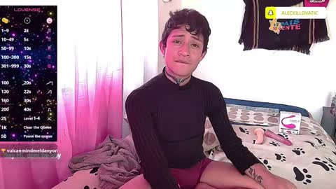 Snapshot of sweetc4meron chatting on December 8, 2024, 4:39 pm Cameron Alejandro online show from December 8, 2024, 4:39 pm