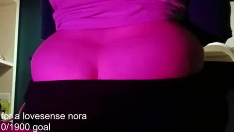 sweetcalciferr online show from November 23, 2025, 3:23 pm