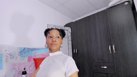 Tell me Salome  online show from December 5, 2024, 7:06 pm