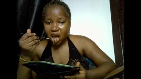 Snapshot of sweetcoochiex chatting on April 13, 2026, 8:36 pm sweetcoochiex online show from April 13, 2026, 8:36 pm