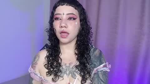      Independent model online show from May 24, 2026, 8:36 pm