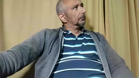 sweetcuervo independent model online show from April 12, 2026, 5:01 am