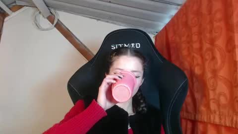 Snapshot of sweetdam12 chatting on February 14, 2025, 8:15 pm sweetdam12 online show from February 14, 2025, 8:15 pm