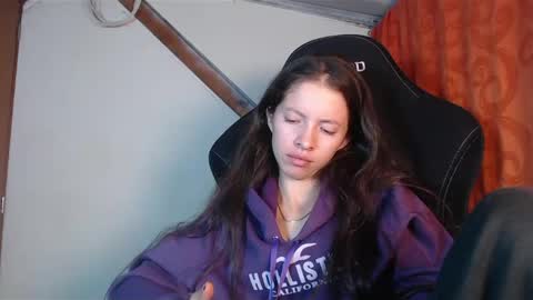 Snapshot of sweetdam12 chatting on February 18, 2025, 12:15 am sweetdam12 online show from February 18, 2025, 12:15 am