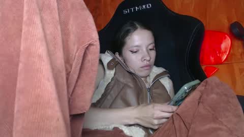 Snapshot of sweetdam12 chatting on February 22, 2025, 10:20 pm sweetdam12 online show from February 22, 2025, 10:20 pm