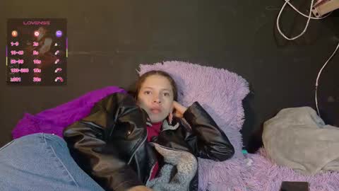 Snapshot of sweetdam12 chatting on September 17, 2025, 9:16 pm sweetdam12 online show from September 17, 2025, 9:16 pm