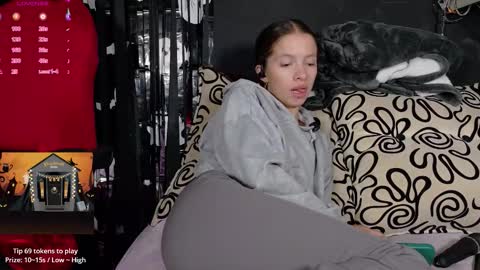 Snapshot of sweetdam12 chatting on October 18, 2025, 7:58 pm sweetdam12 online show from October 18, 2025, 7:58 pm