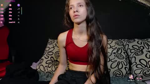 Snapshot of sweetdam12 chatting on October 24, 2025, 9:33 pm sweetdam12 online show from October 24, 2025, 9:33 pm