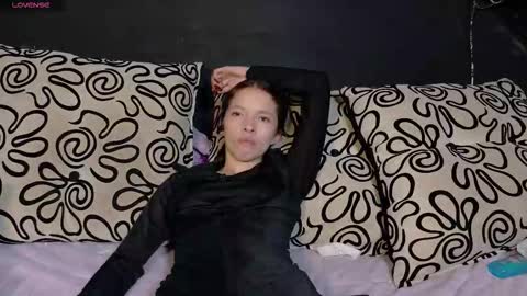 Snapshot of sweetdam12 chatting on October 27, 2025, 8:46 pm sweetdam12 online show from October 27, 2025, 8:46 pm