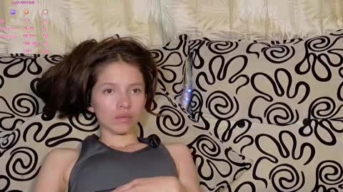 Snapshot of sweetdam12 chatting on November 18, 2025, 9:30 pm sweetdam12 online show from November 18, 2025, 9:30 pm