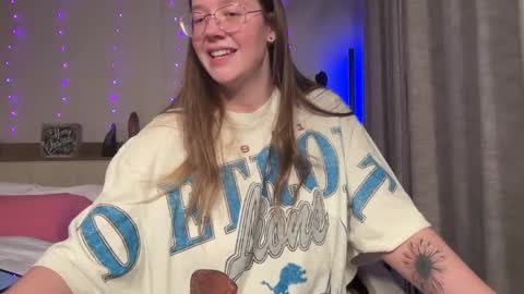 Delilah Samson online show from December 6, 2024, 7:54 am