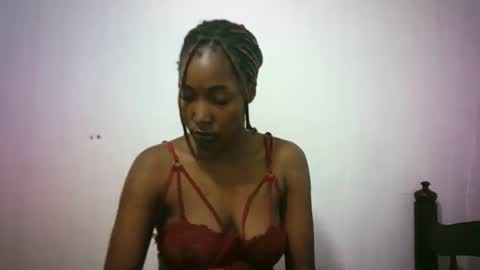 sweetebony_50 online show from May 15, 2026, 9:27 am