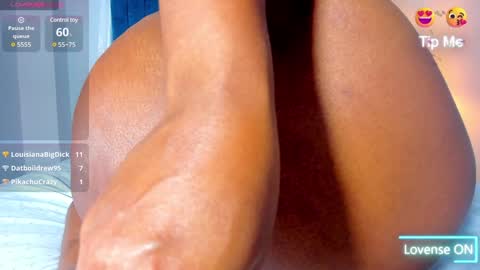 Snapshot of sweetebony_69 chatting on February 6, 2025, 3:41 pm Mia online show from February 6, 2025, 3:41 pm