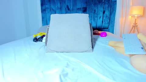 Snapshot of sweetebony_69 chatting on March 1, 2025, 2:55 pm Mia online show from March 1, 2025, 2:55 pm