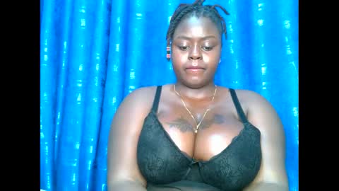 sweetest_snack online show from November 20, 2025, 2:23 am