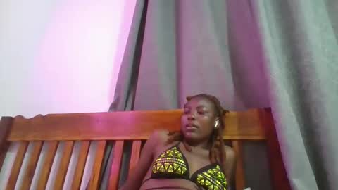 sweetfel online show from October 26, 2025, 9:37 am