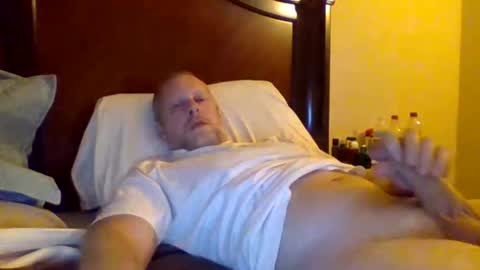 Snapshot of sweetg233 chatting on October 19, 2025, 6:03 am sweetg233 online show from October 19, 2025, 6:03 am