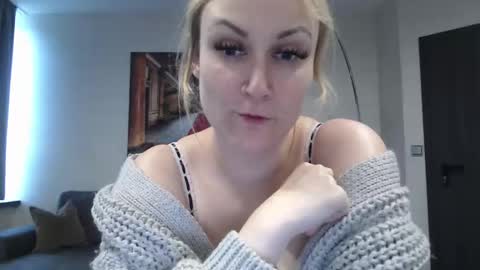 Snapshot of sweetgermangoddess chatting on October 4, 2025, 9:40 am sweetgermangoddess online show from October 4, 2025, 9:40 am