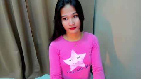sweetgirl_latina143 online show from September 15, 2025, 5:40 am