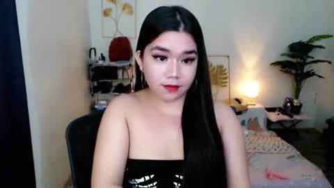 May online show from October 11, 2025, 10:08 pm