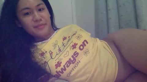 sweetgirllucy24xx online show from June 3, 2026, 7:41 pm