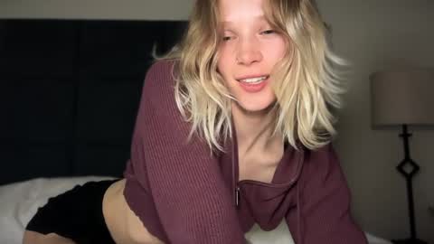 sweetgracee online show from January 28, 2025, 5:00 am