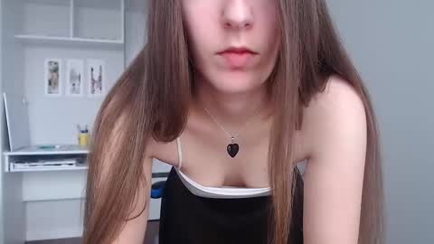 Snapshot of sweetheart_77 chatting on February 8, 2026, 10:18 am Emma online show from February 8, 2026, 10:18 am